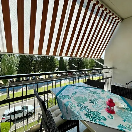 Renovate In A Good Location - Beahost *